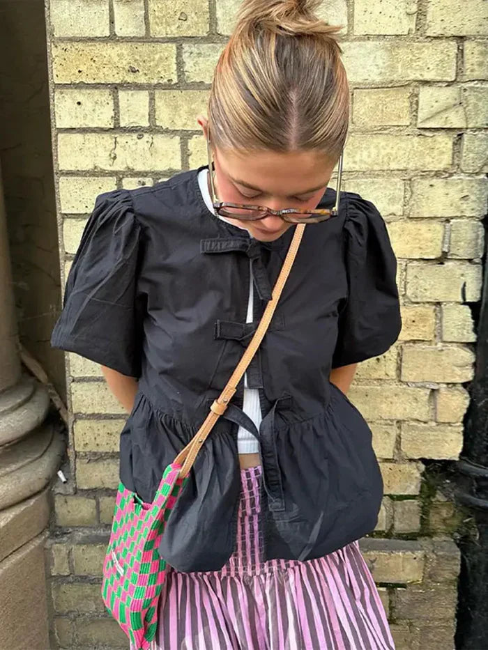 Harriett | Stilvolle Schößchenbluse