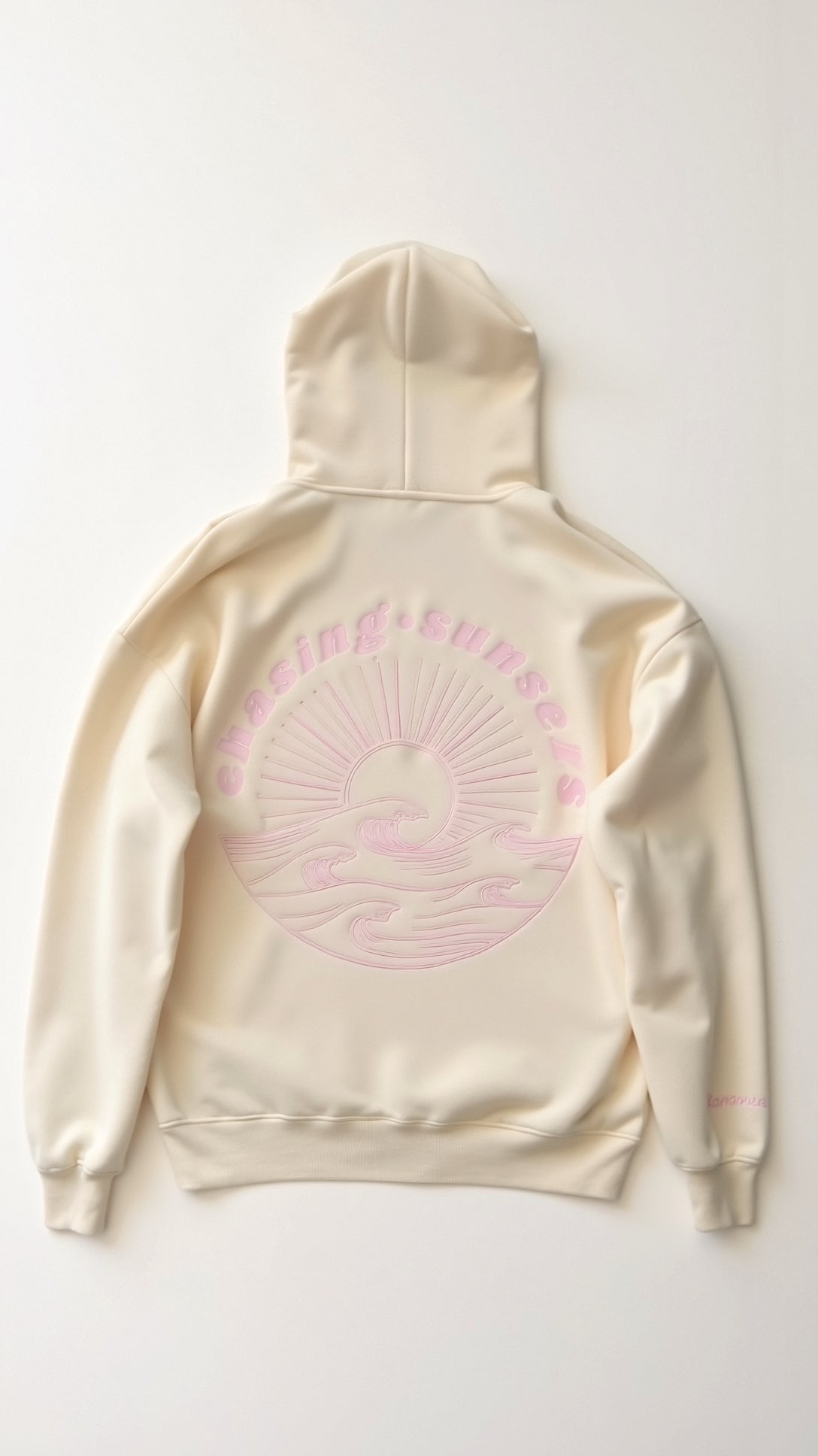 Avilda | Moderner bestickter Hoodie