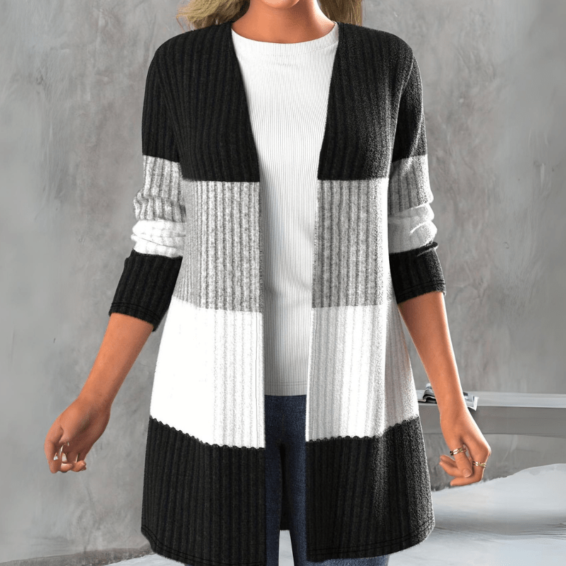 Asta | Locker geschnittene Strickjacke im Colorblock-Design