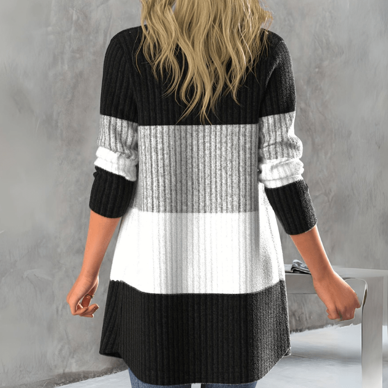 Asta | Locker geschnittene Strickjacke im Colorblock-Design