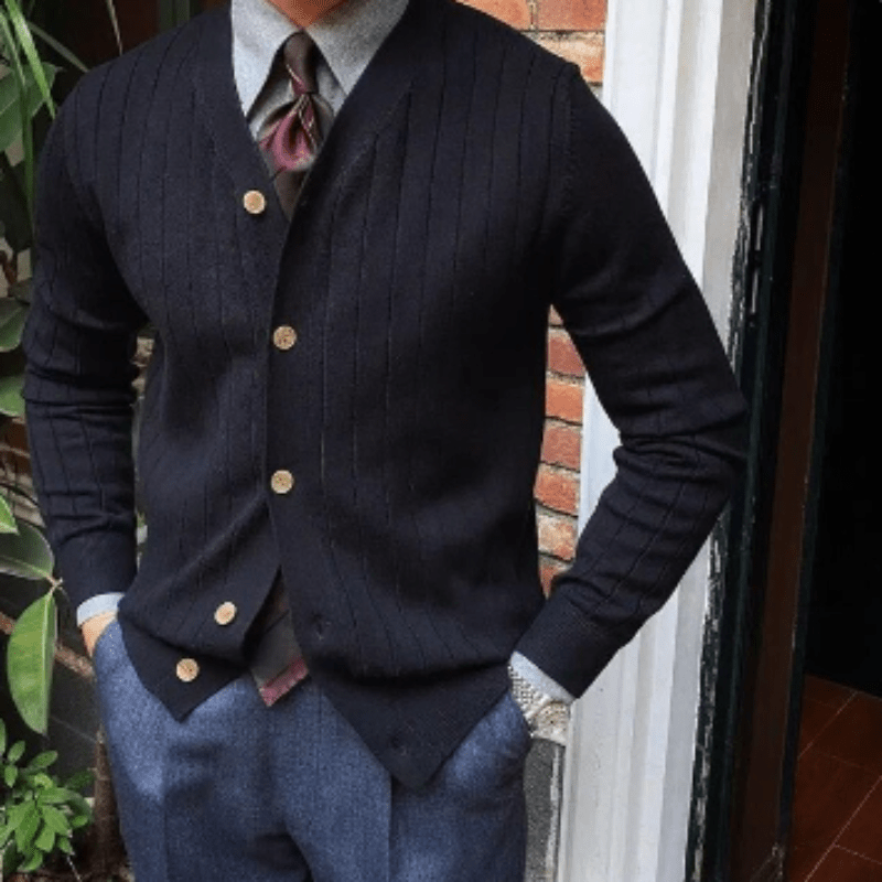 Kester | Klassische Strickjacke mit Knöpfen