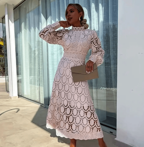 Roslinde | Klassisches Spitzenkleid