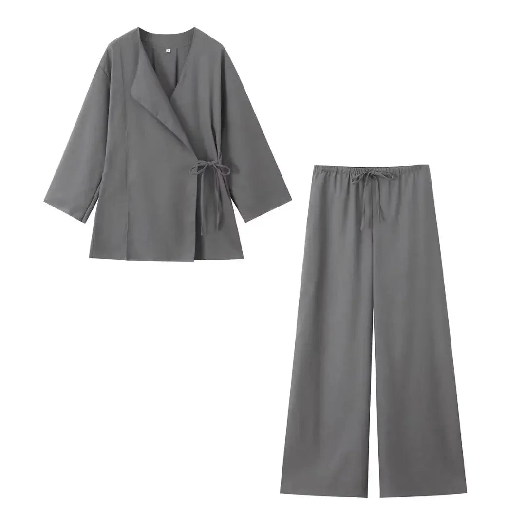 Selah | Elegantes zweiteiliges Wickeltop und Hose