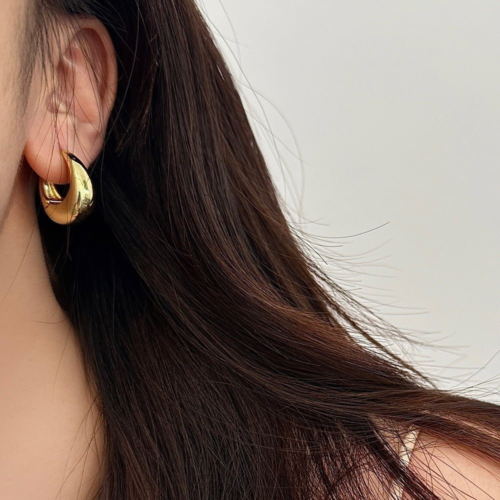 Zaniva | Kräftige Mond-Creolen