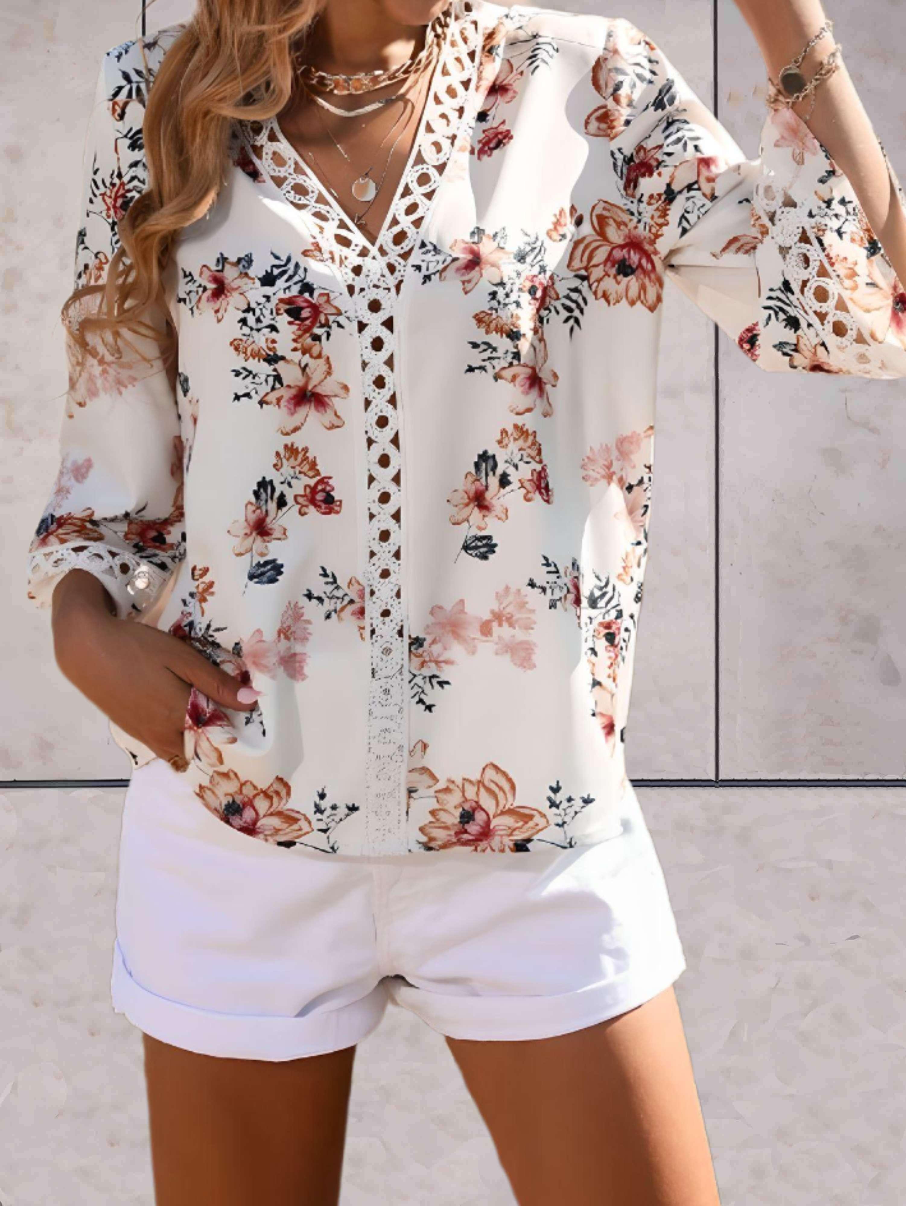 Noelle | Soft Bloom Bluse mit V-Ausschnitt
