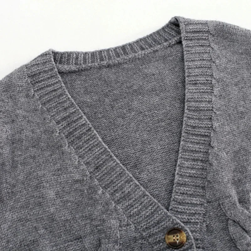 Cadence | Stilvoller kurzer Zopfmusterpullover
