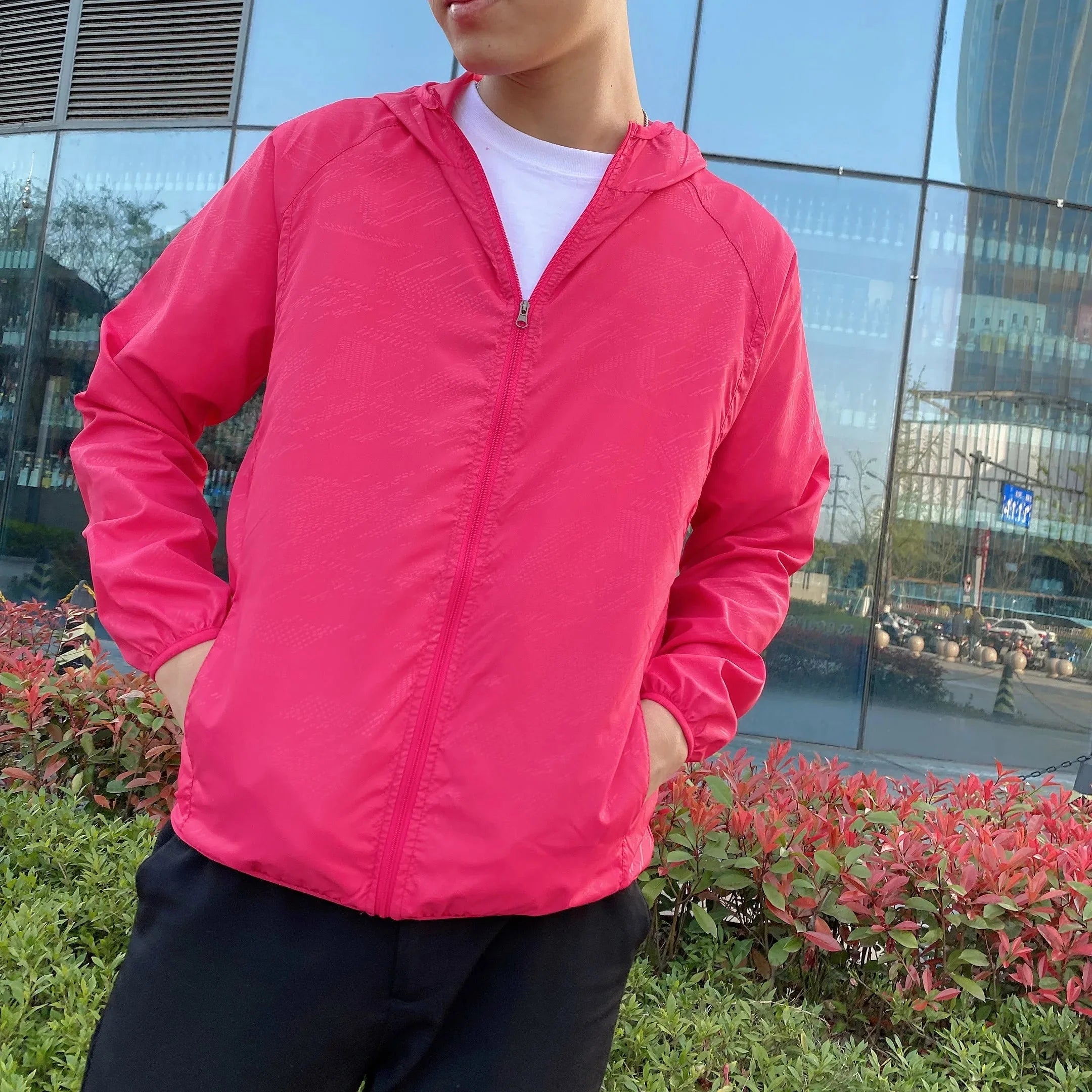 Leichte Windbreaker-Outdoorjacke